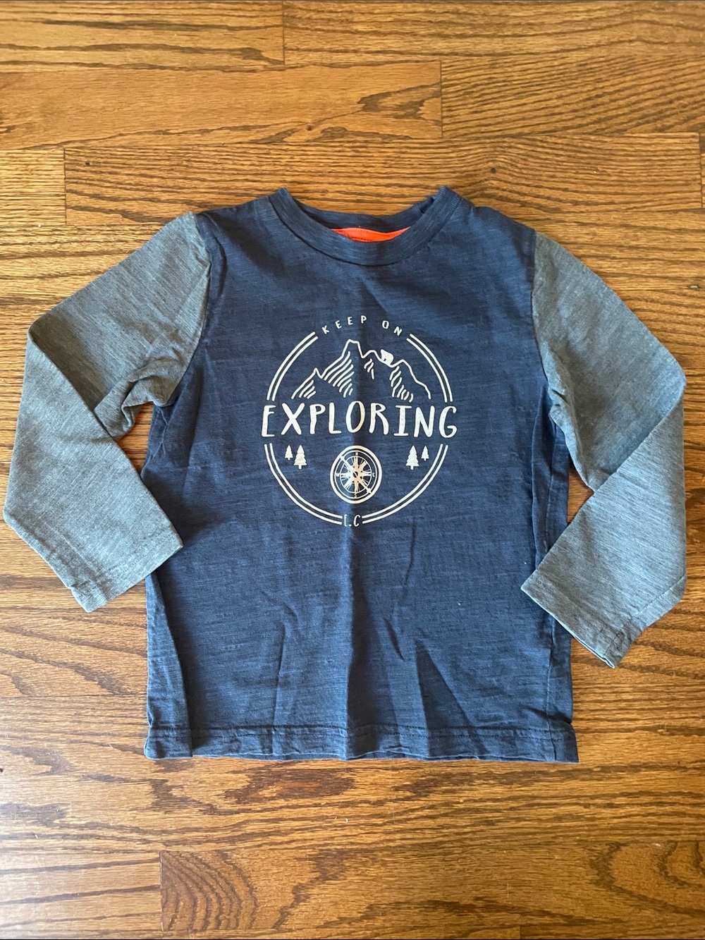 Mini Boden Navy Tee with Heather Gray Sleeves 'Exploring' Graphic